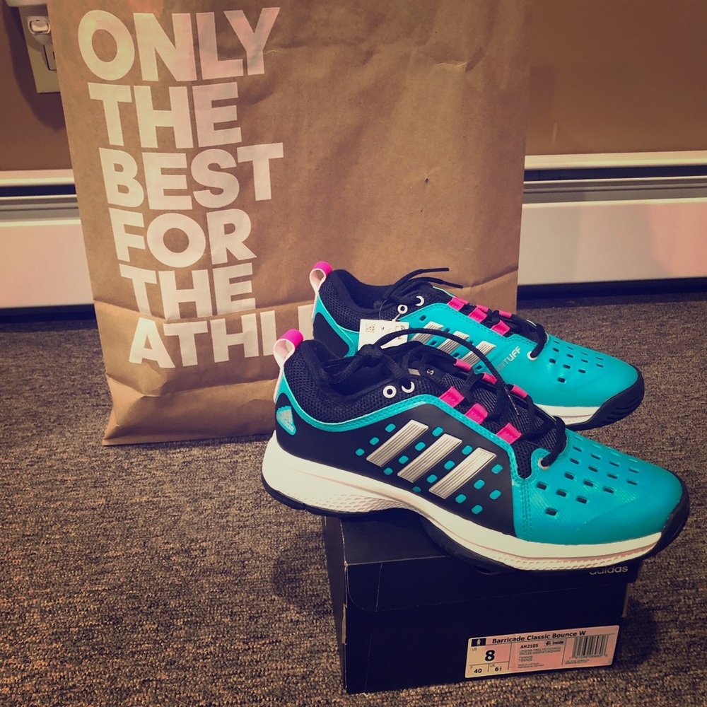 Final Price 💯FIRM Adidas Barricade Classic Size 8